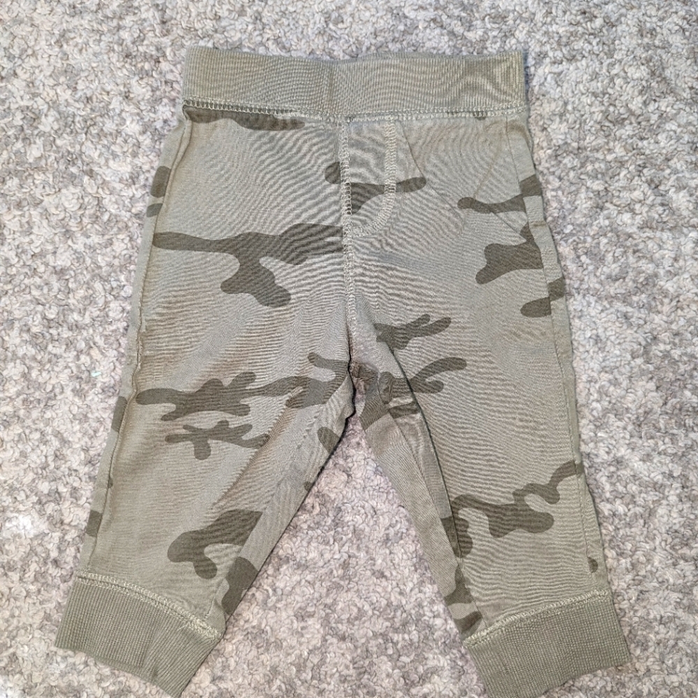 6/$22. Camp green baby boy pants. George 6-12 months. EUC. Cotton